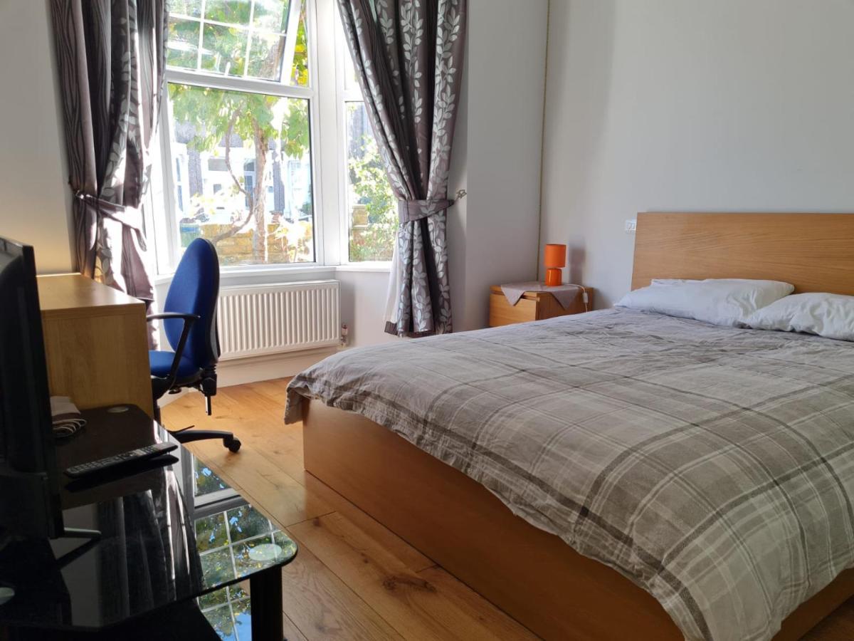 Daniari Guest Rooms Erith Esterno foto
