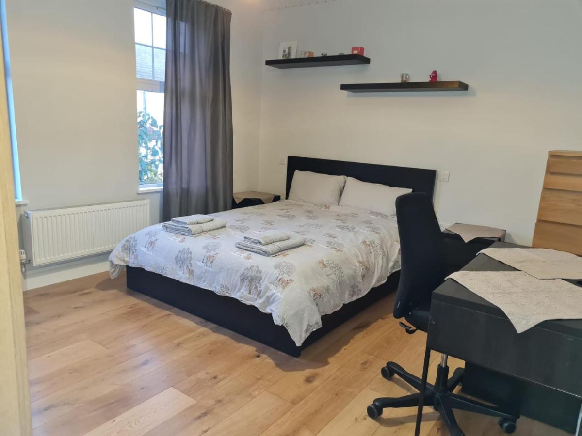 Daniari Guest Rooms Erith Esterno foto